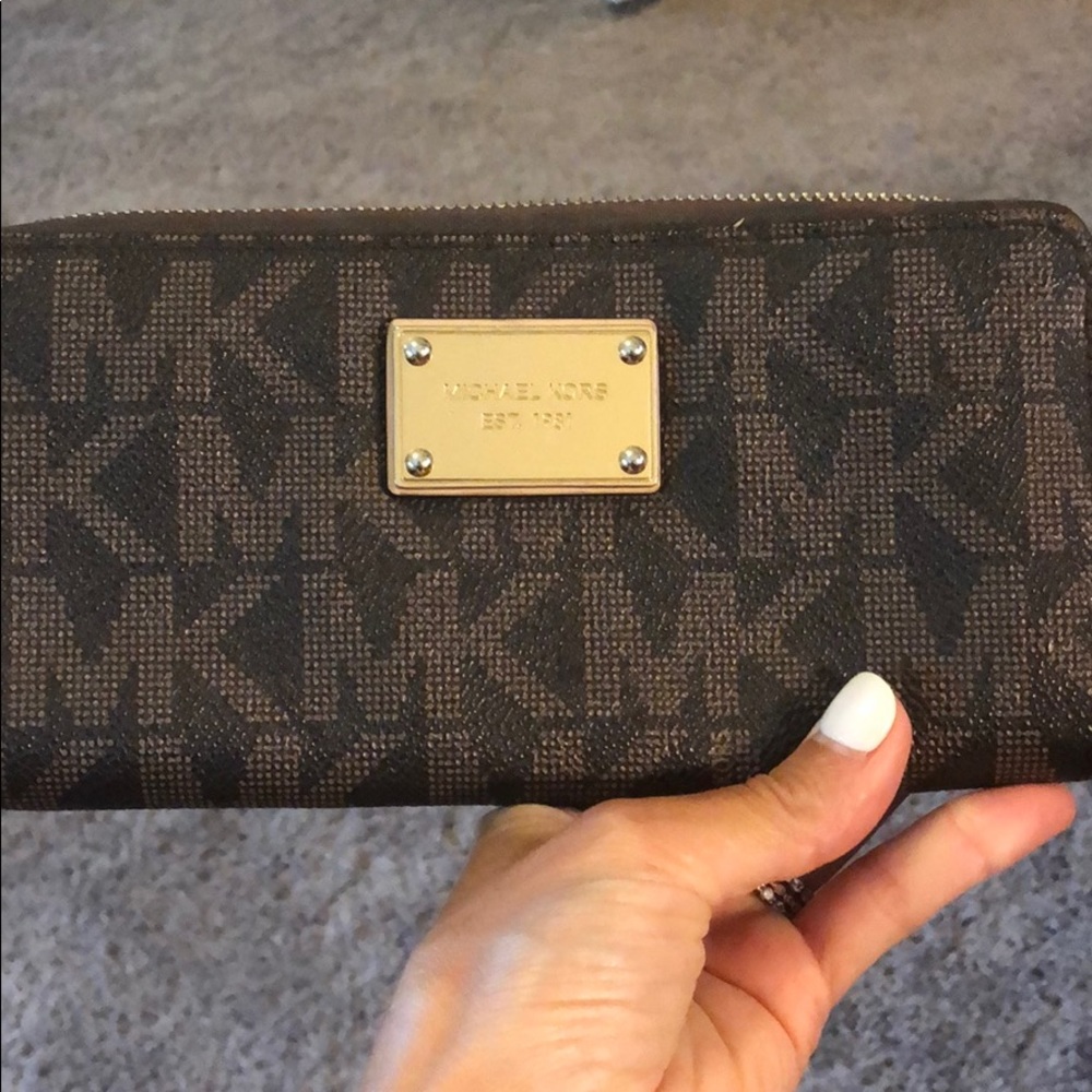 Micheal Kors Wallet